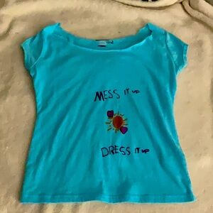 I am selling a shirt,that’s is custom designed by myself